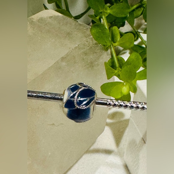 Authentic Pandora Retired ‘Blue Butterfly Wing’ S925 Ale Blue White Enamel Charm - Picture 13 of 13